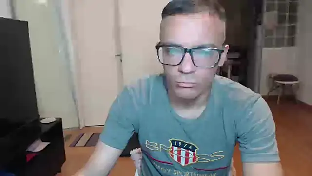 guachin hunk online show from 05/14/26, 03:25