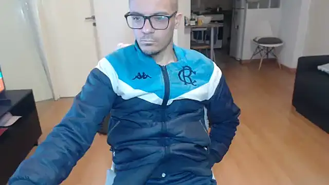 Snapshot of guachin_hunk chatting on 06/10/26, 03:30 guachin hunk online show from 06/10/26, 03:30