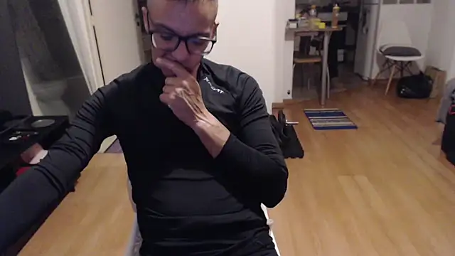 guachin hunk online show from 04/07/26, 03:19