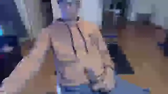 Snapshot of guachin_hunk chatting on 09/30/25, 02:56 guachin hunk online show from 09/30/25, 02:56