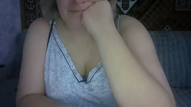 Diana Britt online show from 10/21/25, 05:07