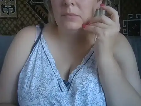 Snapshot of Diana_Britt chatting on 09/12/25, 06:02 Diana Britt online show from 09/12/25, 06:02