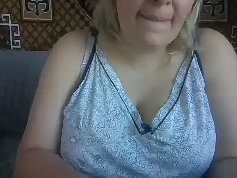Snapshot of Diana_Britt chatting on 09/26/25, 06:09 Diana Britt online show from 09/26/25, 06:09