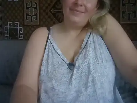 Snapshot of Diana_Britt chatting on 09/30/25, 06:52 Diana Britt online show from 09/30/25, 06:52