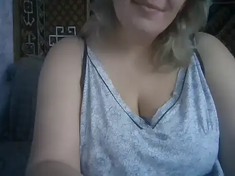 Diana Britt online show from 10/22/25, 05:29