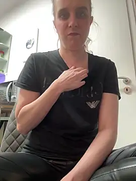 LadyChantale online show from 03/31/26, 05:31