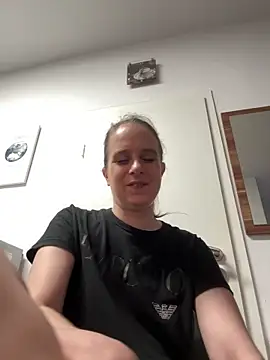 LadyChantale online show from 05/04/26, 05:22