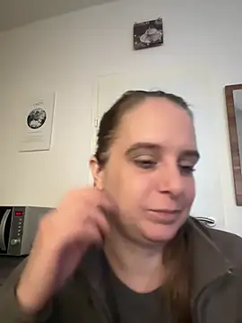 LadyChantale online show from 04/09/26, 05:42