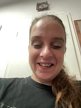 LadyChantale online show from 05/05/26, 04:59
