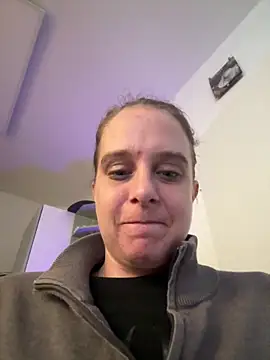 LadyChantale online show from 05/17/26, 07:30