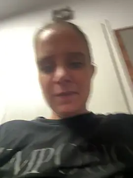 LadyChantale online show from 05/16/26, 04:55