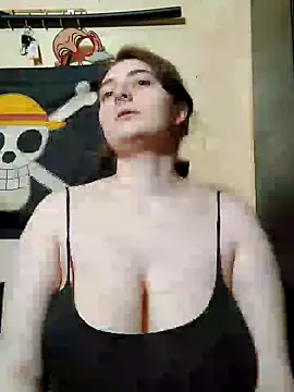 Snapshot of Snowbunnycake_131 chatting on 01/09/25, 12:57 Snowbunnycake 131 online show from 01/09/25, 12:57