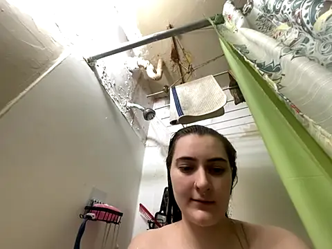 Snowbunnycake 131 online show from 11/29/25, 01:33