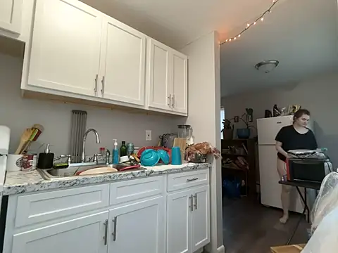 Snowbunnycake 131 online show from 11/06/25, 11:58