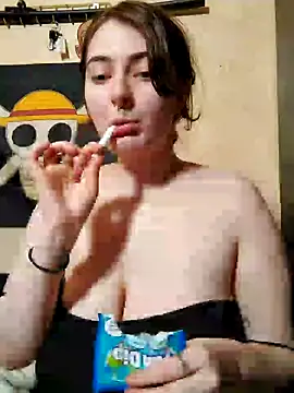 Snapshot of Snowbunnycake_131 chatting on 01/09/25, 03:58 Snowbunnycake 131 online show from 01/09/25, 03:58