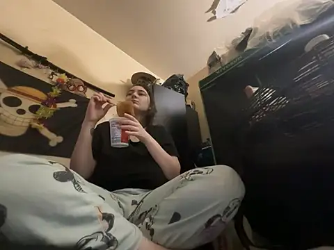 Snowbunnycake 131 online show from 01/13/26, 07:56