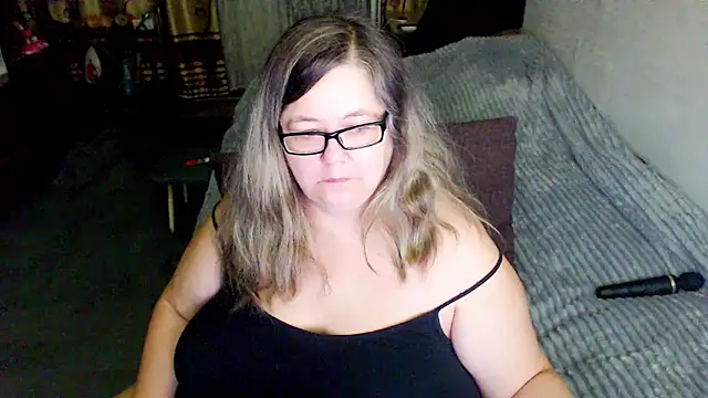 Snapshot of sex2 chatting on 06/13/26, 06:17 sex2 online show from 06/13/26, 06:17