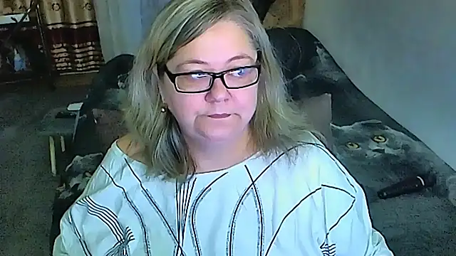 Snapshot of sex2 chatting on 10/18/25, 11:40 sex2 online show from 10/18/25, 11:40