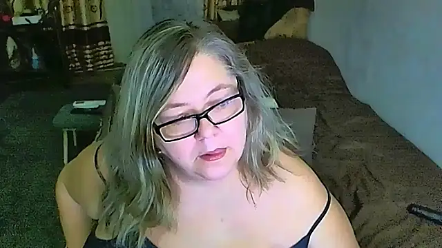 sex2 online show from 12/17/25, 08:41