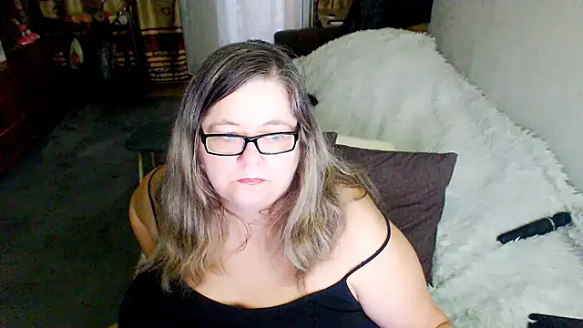 Snapshot of sex2 chatting on 06/11/26, 12:32 sex2 online show from 06/11/26, 12:32