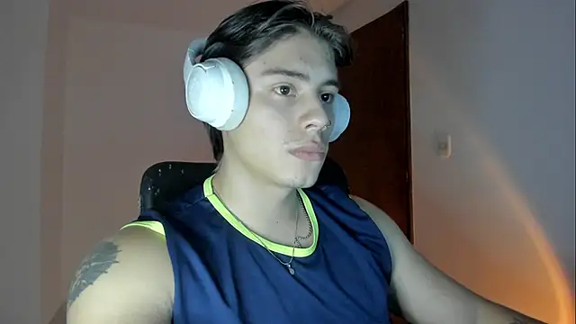 Giordano Russo online show from 11/12/25, 04:27