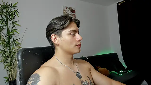 Giordano Russo online show from 02/06/25, 02:44
