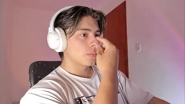 Giordano Russo online show from 04/11/26, 02:43