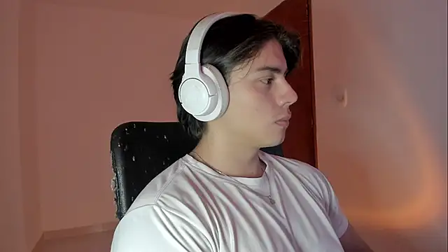 Giordano Russo online show from 11/24/25, 09:59