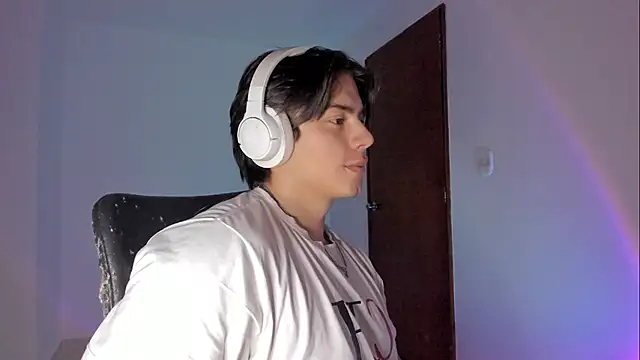 Giordano Russo online show from 11/21/25, 10:42