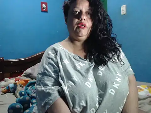 Snapshot of Lauren_baby chatting on 02/17/26, 08:50 Lauren baby online show from 02/17/26, 08:50