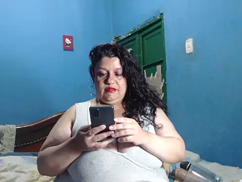 Snapshot of Lauren_baby chatting on 02/06/26, 09:55 Lauren baby online show from 02/06/26, 09:55