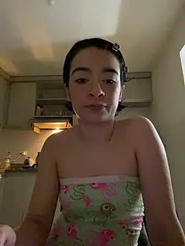  Lunnaa  online show from 04/11/26, 01:57