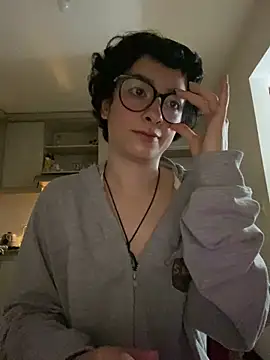  Lunnaa  online show from 04/01/26, 01:08