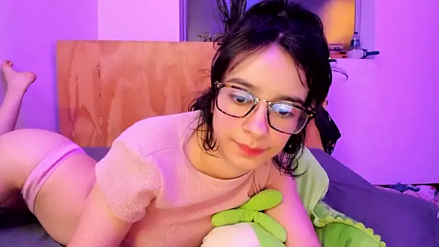  Lunnaa  online show from 12/21/24, 05:25