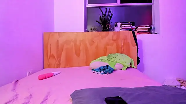  Lunnaa  online show from 01/26/25, 01:52