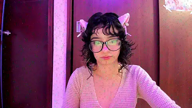  Lunnaa  online show from 10/27/25, 12:55