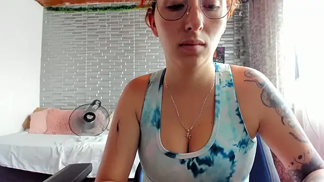 Ginger Sweetty online show from 04/10/26, 07:10