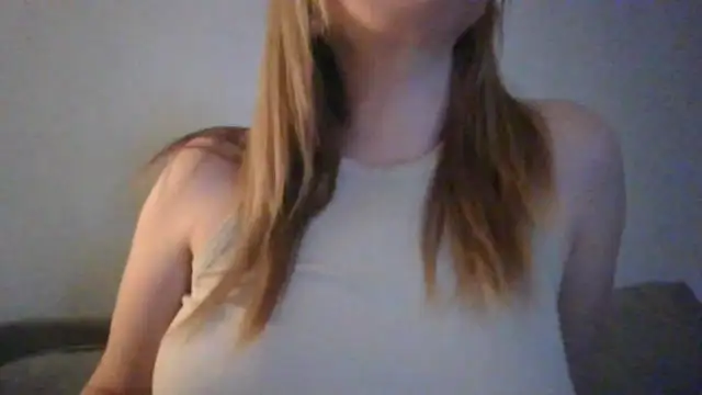 Snapshot of Sexclusive25 chatting on 05/17/26, 08:09 Sexclusive25 online show from 05/17/26, 08:09