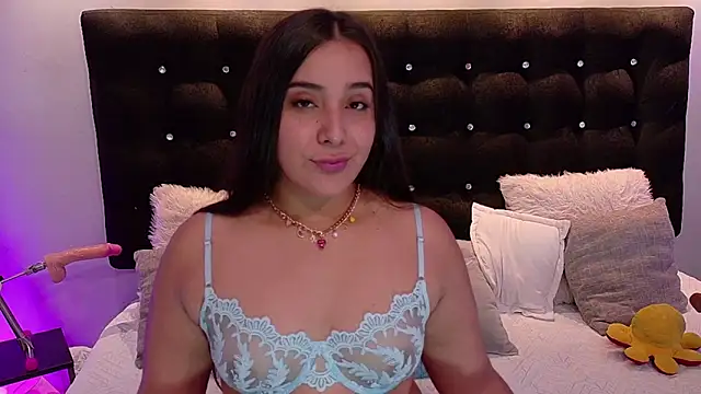 Snapshot of ValenScott1 chatting on 03/12/25, 12:57 ValenScott1 online show from 03/12/25, 12:57