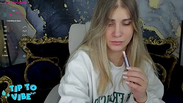 CassandraGood online show from 01/13/25, 06:49