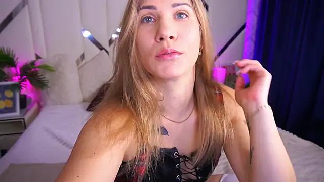 CassandraGood online show from 09/26/25, 07:15