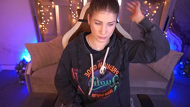 CassandraGood online show from 02/09/26, 07:50