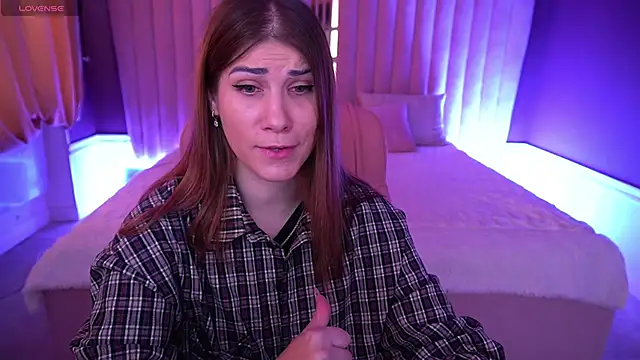 CassandraGood online show from 11/03/25, 07:35