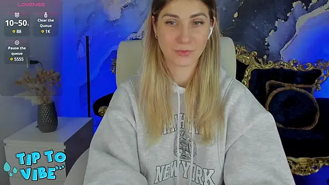 CassandraGood online show from 02/11/25, 10:47