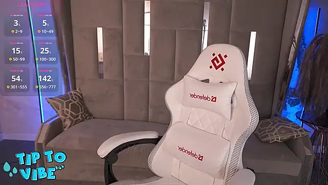 CassandraGood online show from 03/08/25, 12:00