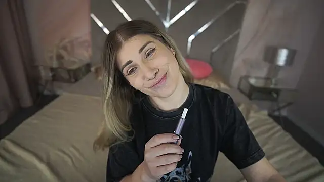 CassandraGood online show from 02/05/25, 11:02