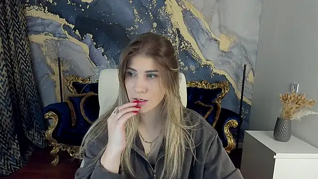 CassandraGood online show from 03/13/25, 09:37