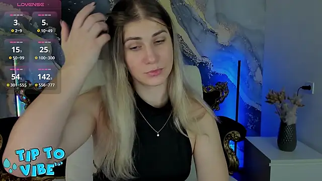 CassandraGood online show from 02/12/25, 10:56