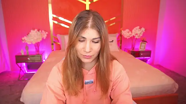 CassandraGood online show from 09/22/25, 06:41