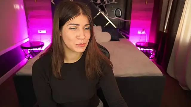 CassandraGood online show from 11/14/25, 07:34